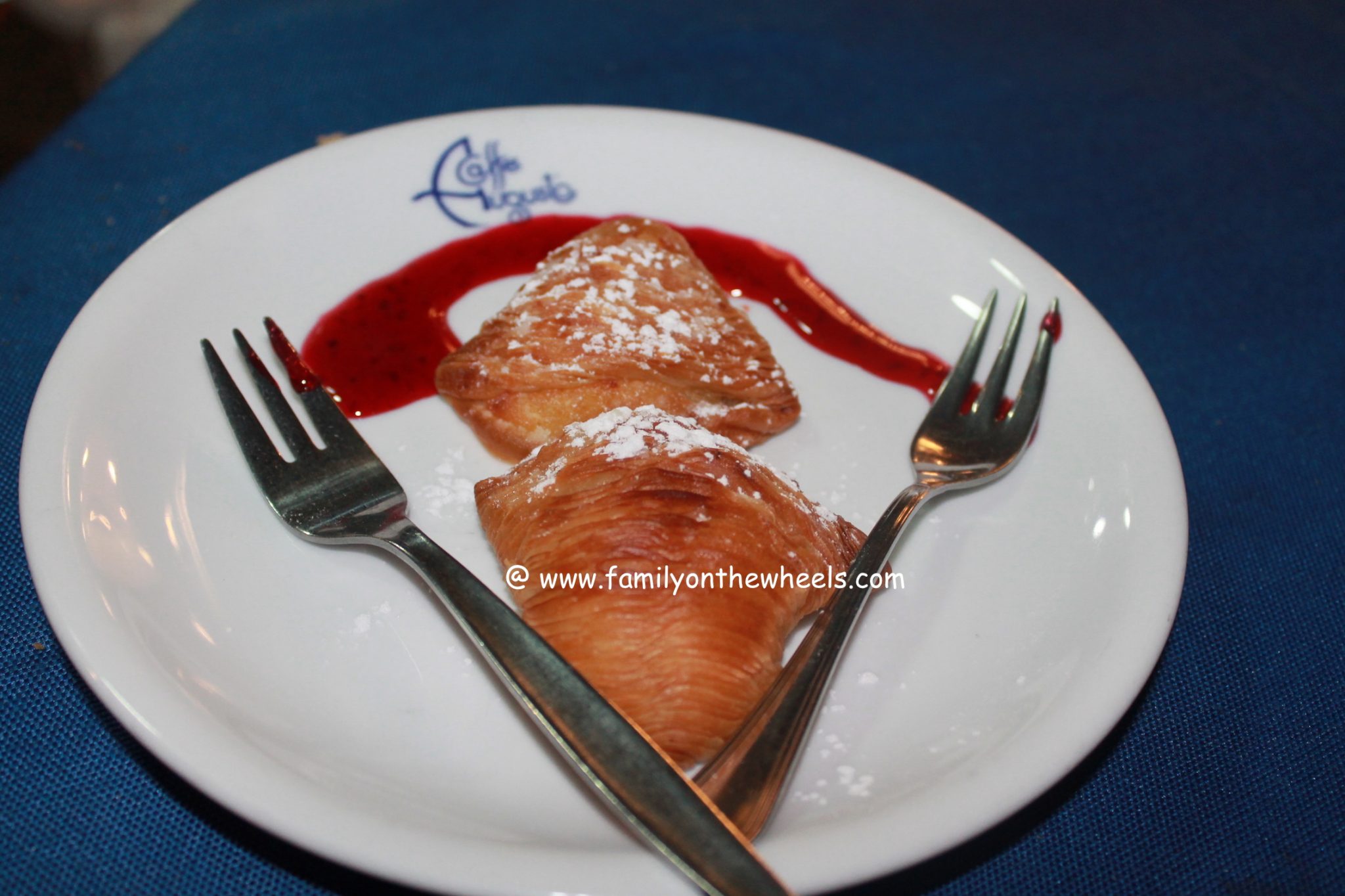 Napoletan dessert - Sfogliatella