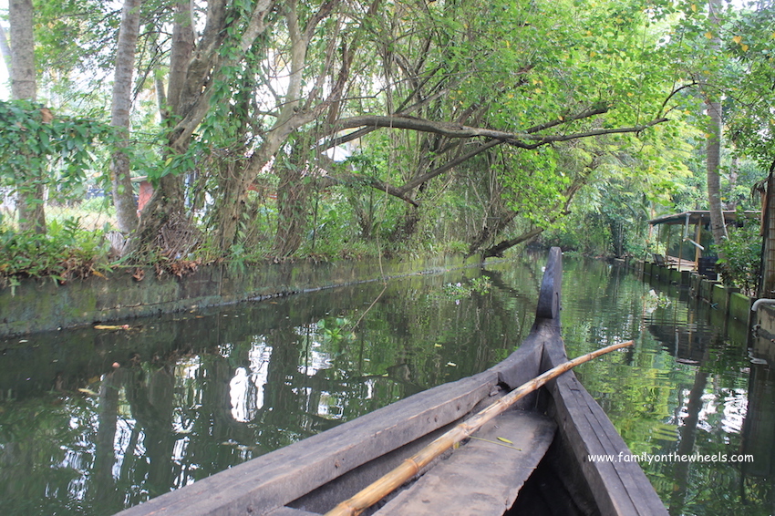 Story and beauty while traversing through canals in alleppey - #canals #Kerala #alleppey #backwaters #keralabackwaters #sunset #beaches #naturelover #sun