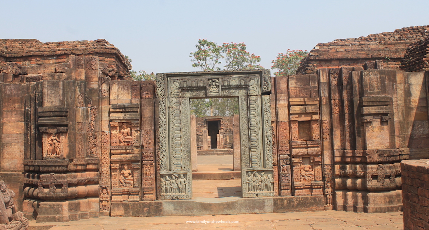 Its the #worldheritageday , let's get to know the important Buddhist heritage in Jajpur district of Odisha - ratnagiri, Udayagiri and Lalitgiri. COmmonly called as Buddhist Circuit, these heritages are must for tourists. world heritage day, April 18. #architecture #excavations #ASI #buddhist #monastery
