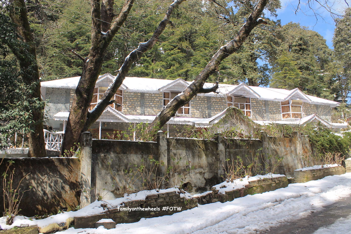 As we landed on Dalhousie, the nature greeted us with SNowfall which became dense with the time. Read our experience of travelling with kid in snow #travel #travelblogger #dalhousie #snowfall #incredibleindia