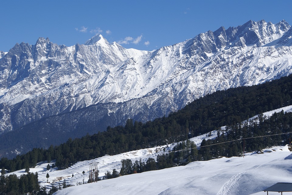 Auli, make the most of it, if you love Snow and Skiing. Dalhousie Khajjiar is rightly called Mini Switzerland of India. Right from beautiful Himalayan ranges to trekking adventures, it has all of it #hillstation #kasol #himachalpradesh #india #vacations #summervacations #holidays #dalhousie #Leh #Ladakh #auli