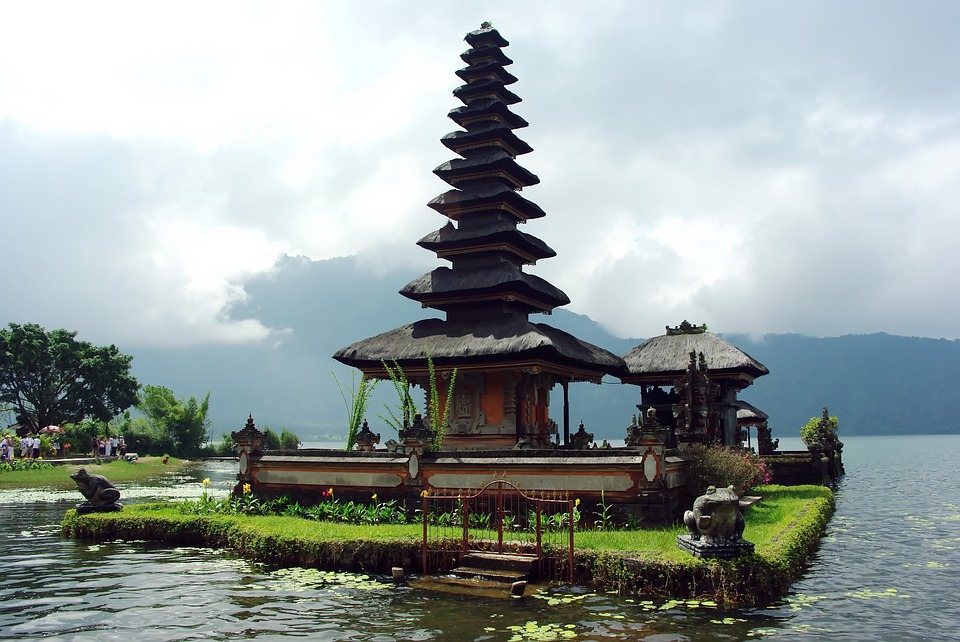 Scuba Diving at Bali, if you're planning to visit Bali this season, here are some upmarket tips for you #Bali #indonesia #traveller #vacations #island #beaches #temples #asia #scuba #diving 
